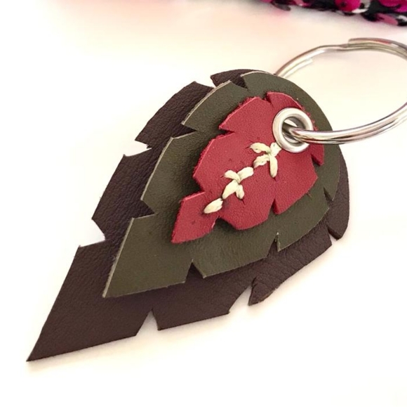 Leather keychain - Picture 2 of 2